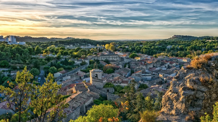 Quelles sont les raisons pour visiter la Provence en automne ?  Gites